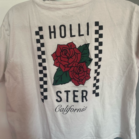white hollister tee with flower; size medium; in outstanding condition - Picture 2 of 3